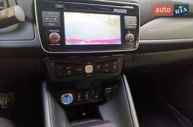 Хетчбек Nissan Leaf 2018 в 