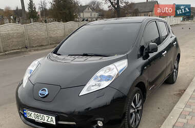 Хетчбек Nissan Leaf 2014 в Рівному