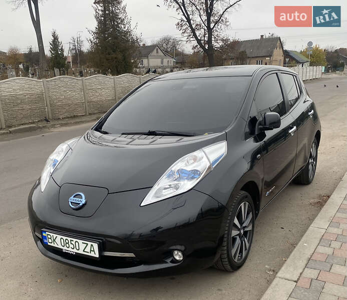 Nissan Leaf 2014