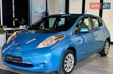 Хетчбек Nissan Leaf 2013 в 