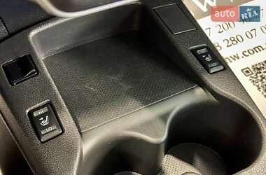 Хетчбек Nissan Leaf 2013 в 