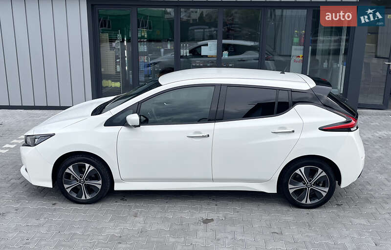 Хэтчбек Nissan Leaf 2020 в Владимире