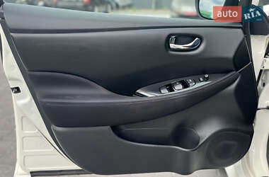 Хетчбек Nissan Leaf 2020 в 