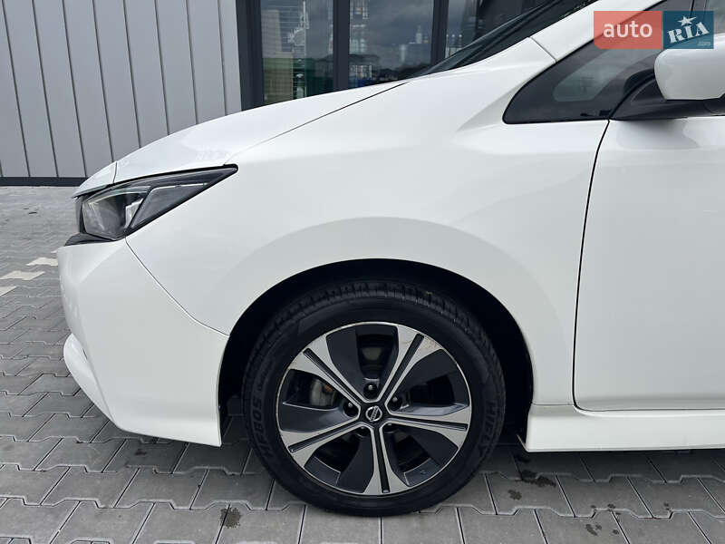 Хэтчбек Nissan Leaf 2020 в Владимире