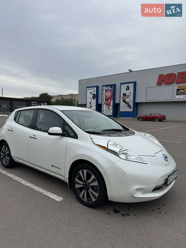 Хетчбек Nissan Leaf 2016 в Ковелі