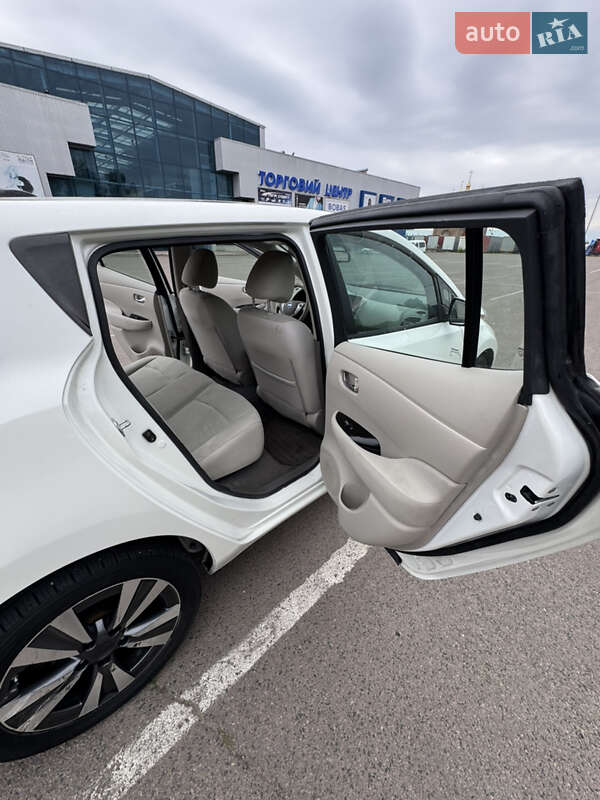 Хетчбек Nissan Leaf 2016 в Ковелі