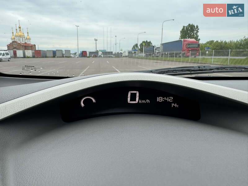 Хетчбек Nissan Leaf 2016 в Ковелі