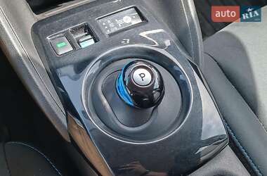 Хэтчбек Nissan Leaf 2019 в 