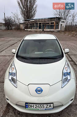 Хэтчбек Nissan Leaf 2012 в Белгороде-Днестровском
