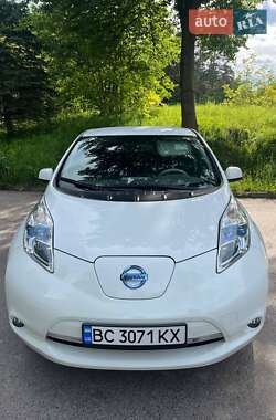 Хэтчбек Nissan Leaf 2015 в Рава-Русской