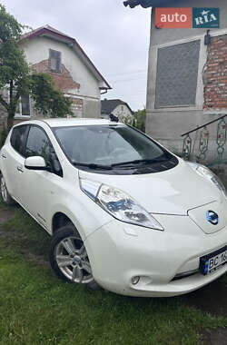 Хэтчбек Nissan Leaf 2012 в Николаеве