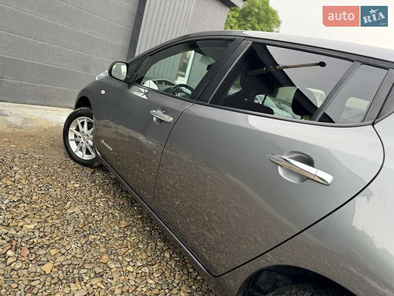 Хетчбек Nissan Leaf 2015 в Трускавці