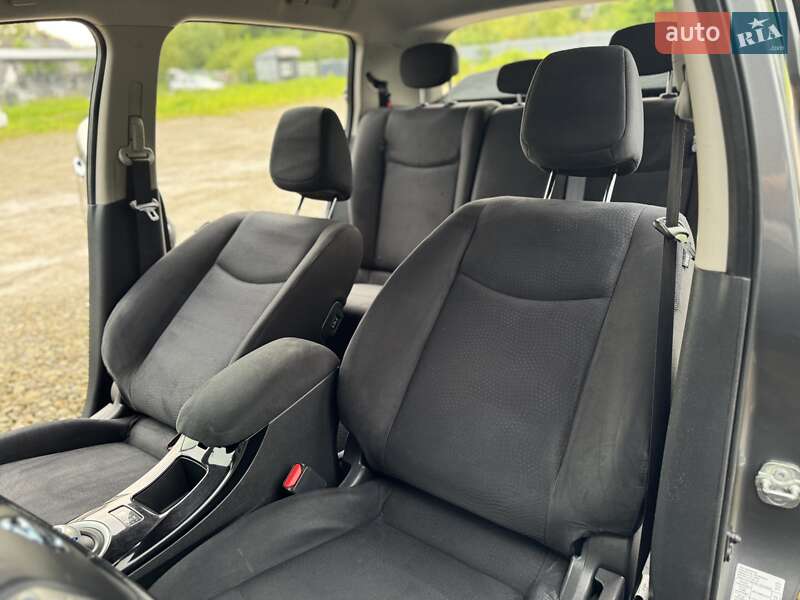 Хетчбек Nissan Leaf 2015 в Трускавці