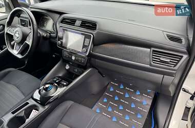 Хетчбек Nissan Leaf 2019 в 
