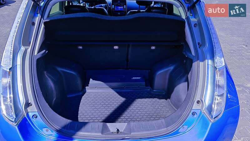Хэтчбек Nissan Leaf 2014 в Каменском