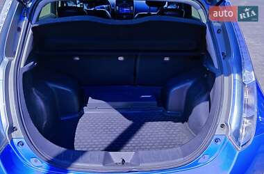 Хэтчбек Nissan Leaf 2014 в 