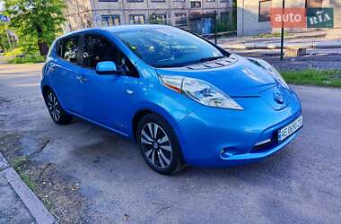 Хэтчбек Nissan Leaf 2014 в Каменском