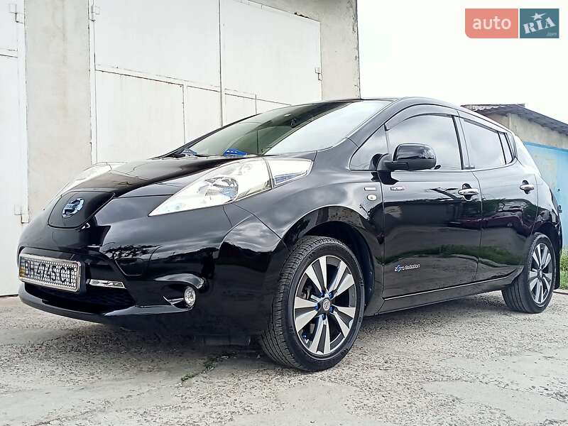 Хэтчбек Nissan Leaf 2016 в Одессе