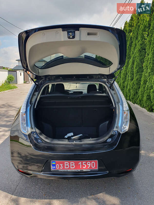 Хетчбек Nissan Leaf 2014 в Горі