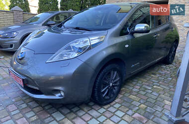 Хетчбек Nissan Leaf 2014 в Чернівцях