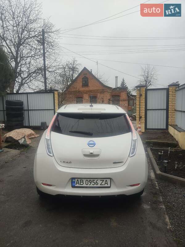 Хетчбек Nissan Leaf 2013 в Вінниці