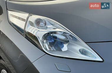Хэтчбек Nissan Leaf 2014 в 