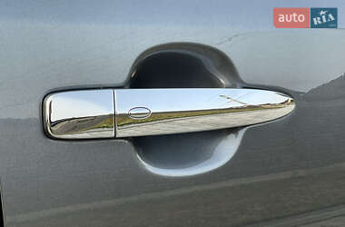 Хэтчбек Nissan Leaf 2014 в 