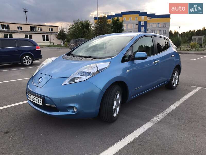 Nissan Leaf 2011