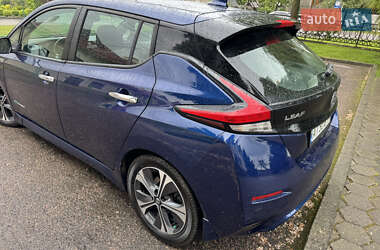 Хэтчбек Nissan Leaf 2018 в 