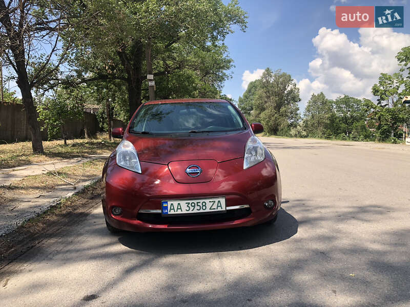 Nissan Leaf 2014