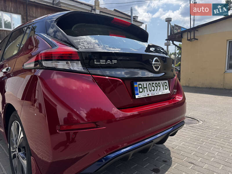 Хетчбек Nissan Leaf 2021 в Одесі