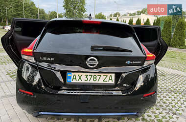 Хетчбек Nissan Leaf 2020 в 
