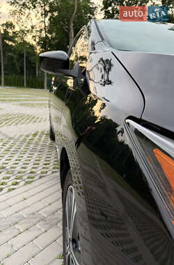 Хетчбек Nissan Leaf 2020 в 