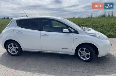 Хэтчбек Nissan Leaf 2017 в 