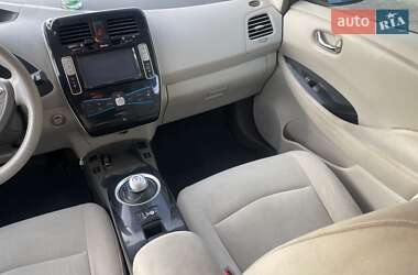 Хетчбек Nissan Leaf 2012 в 