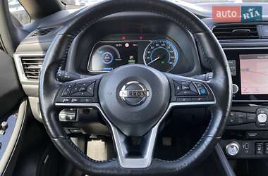 Хэтчбек Nissan Leaf 2020 в 
