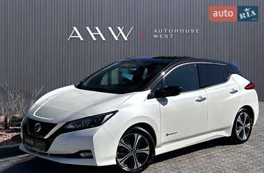 Хэтчбек Nissan Leaf 2020 в 