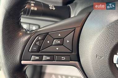 Хэтчбек Nissan Leaf 2020 в 