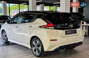 Хэтчбек Nissan Leaf 2020 в 