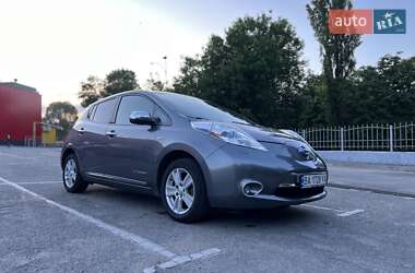 Хетчбек Nissan Leaf 2013 в Кропивницькому