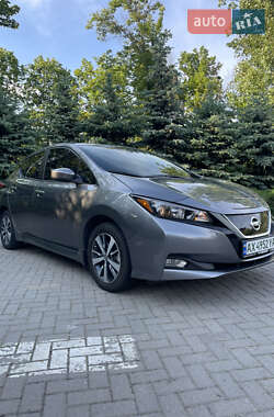 Хетчбек Nissan Leaf 2022 в 