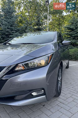 Хетчбек Nissan Leaf 2022 в 