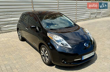 Хэтчбек Nissan Leaf 2014 в 