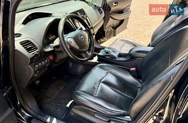 Хэтчбек Nissan Leaf 2014 в 