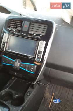 Хэтчбек Nissan Leaf 2014 в 