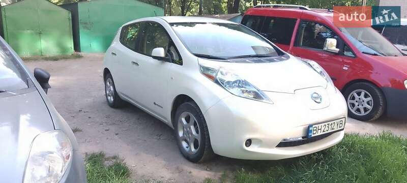 Хетчбек Nissan Leaf 2012 в Одесі