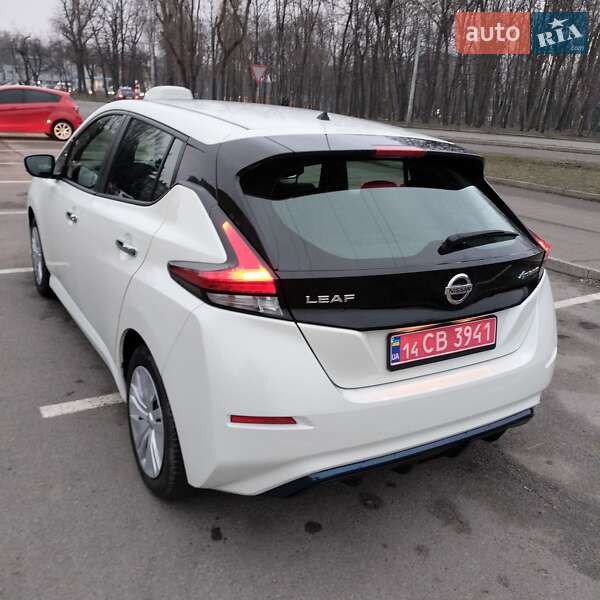 Хэтчбек Nissan Leaf 2021 в Днепре