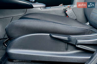 Хэтчбек Nissan Leaf 2022 в 
