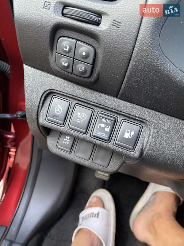 Хетчбек Nissan Leaf 2014 в Чернівцях фото 7 Хетчбек Nissan Leaf 2014 в Чернівцях