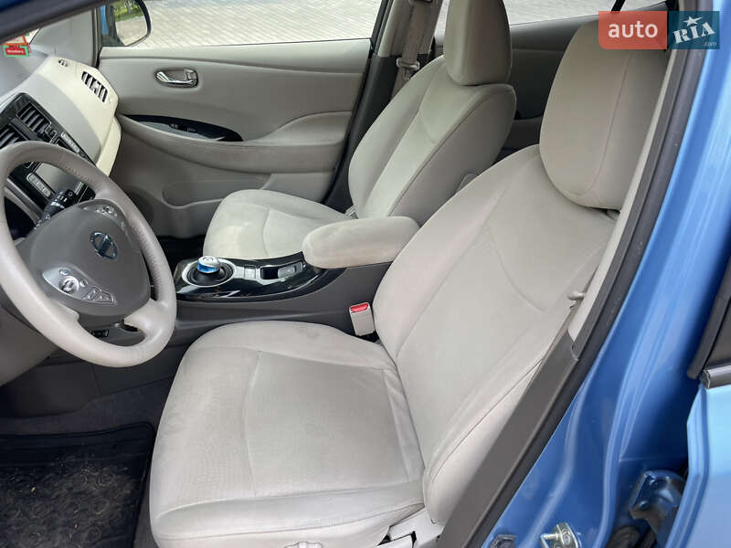 Хэтчбек Nissan Leaf 2012 в Красилове